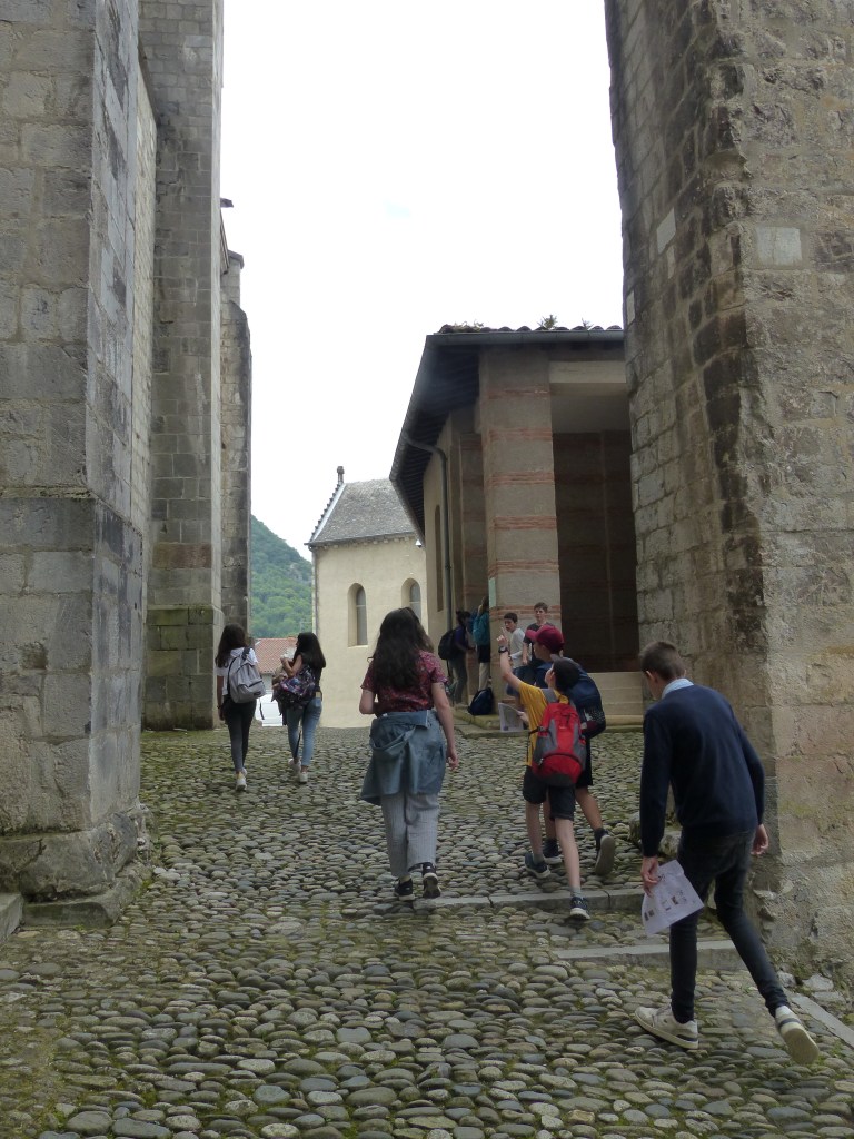 A la recherche des remploies de la ville-haute de St Bertrand de Comminges ! (c) Tristan Lasuen