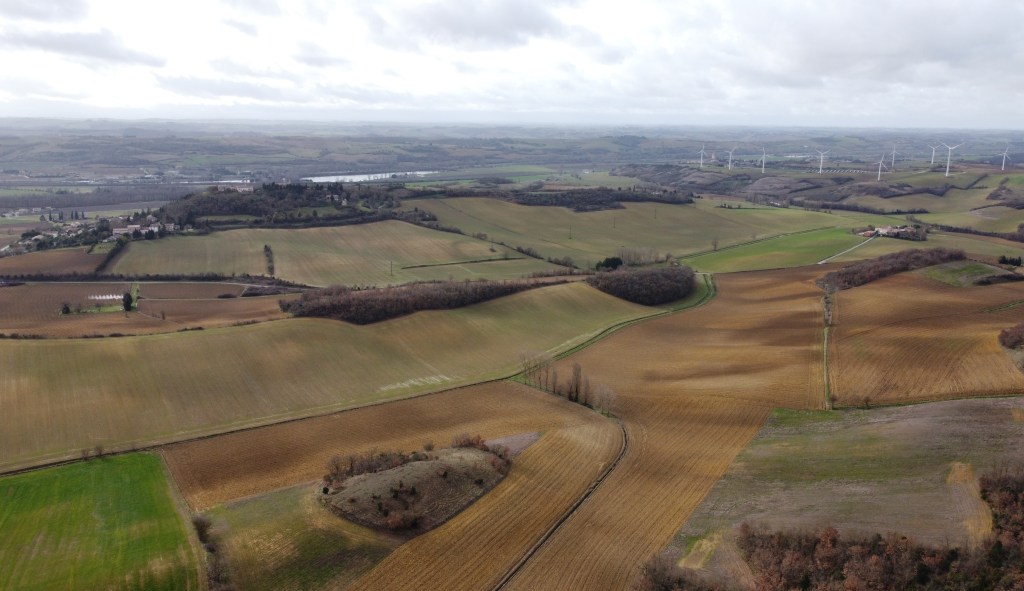 Yardangs du Lauragais (c) Manon Beauvillier 2022